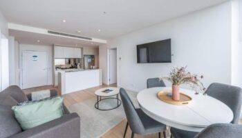 Corporate Housing vs Extended Stay Hotels: Which Saves Companies More?