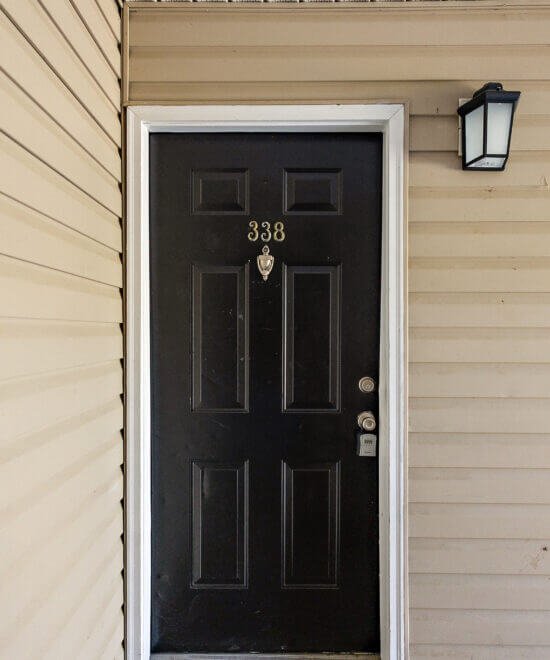Furnished interior at 755 Glencross Dr, Jackson, Mississippi