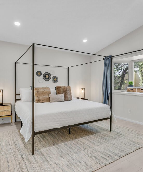 Interior detail at 9532 Sunken Reef Cir