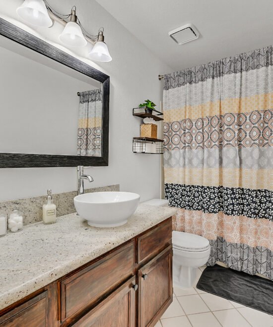 Additional furnished room at 9532 Sunken Reef Cir