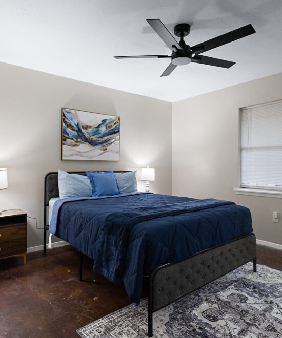Interior room at 148 James Garfield Cir