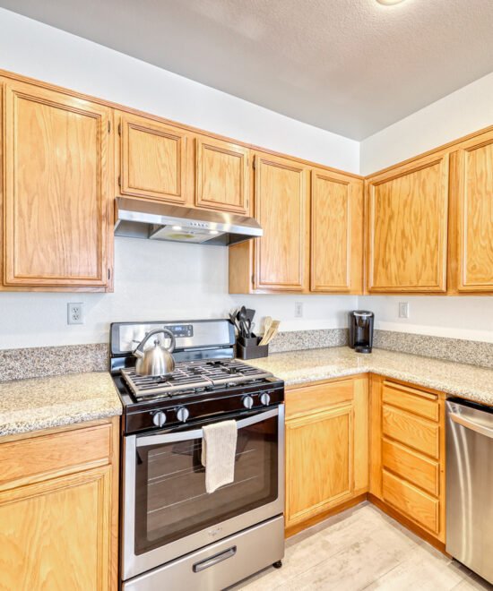 Additional interior view at 9772 Ridgebluff Ave