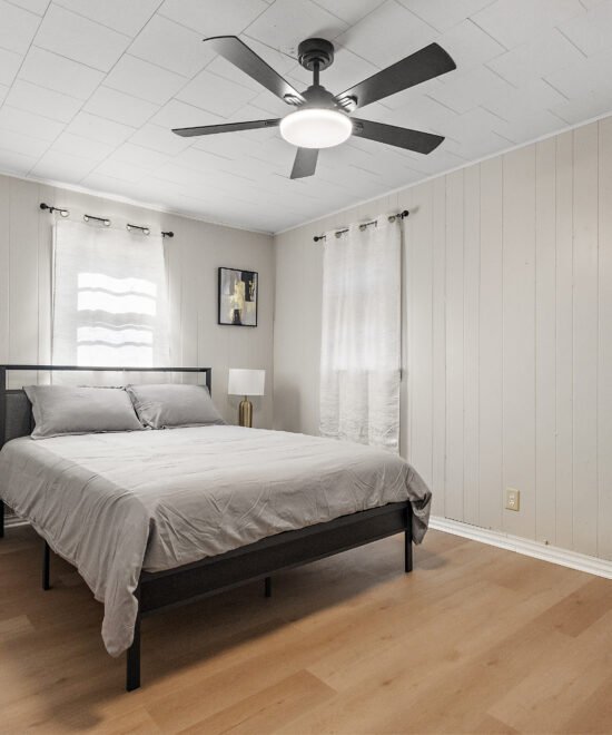 Bedroom detail