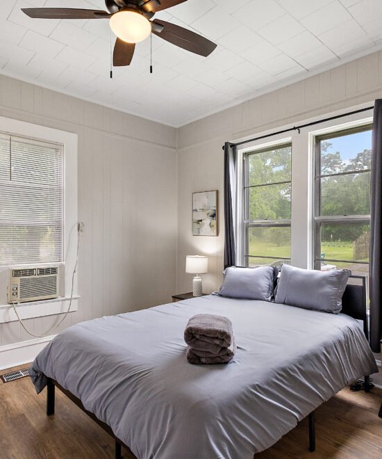 Additional room at 526 54th Ave