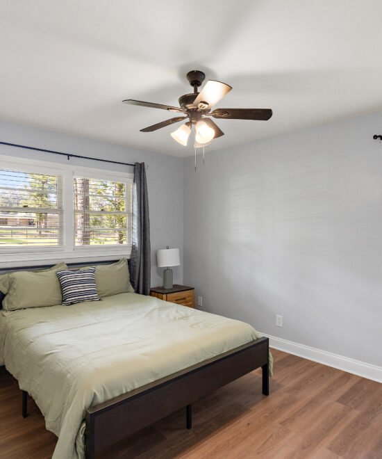 Eastover Dr interior