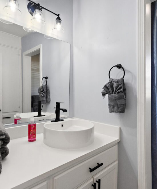 Eastover Dr furnished living space